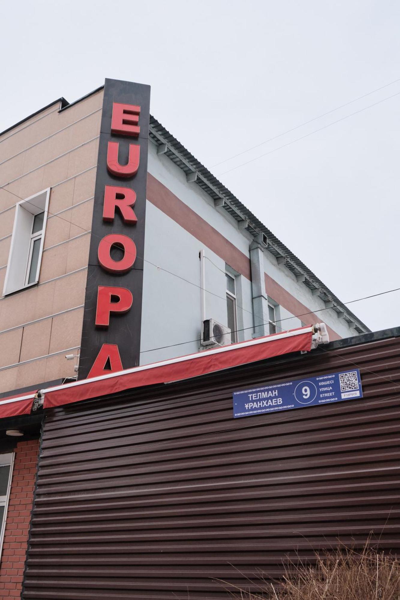 Hotel Europa Semei Exterior foto